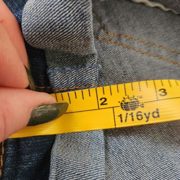 Bongo Medium Wash Denim Cut-off Cuffed Hem Shorts Juniors Size‎ 7 - Picture 10 of 10